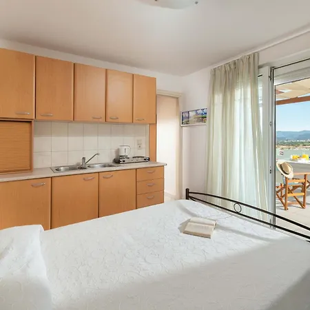 Hill & Seaview - Luxury Penthouse شاراكي