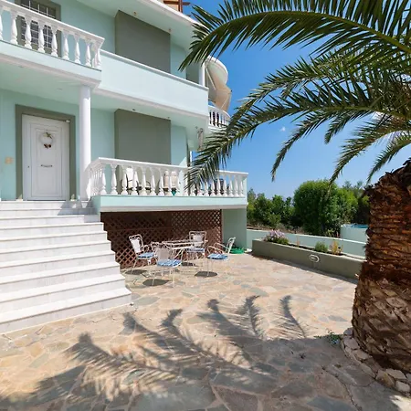 Hill & Seaview - Luxury Penthouse Apartment Haraki